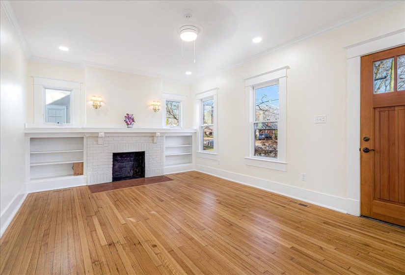 699 EVERGREEN ST, Memphis, Tennessee 38107, 4 Bedrooms Bedrooms, 6 Rooms Rooms,3 BathroomsBathrooms,Residential,For Sale,EVERGREEN,10212448