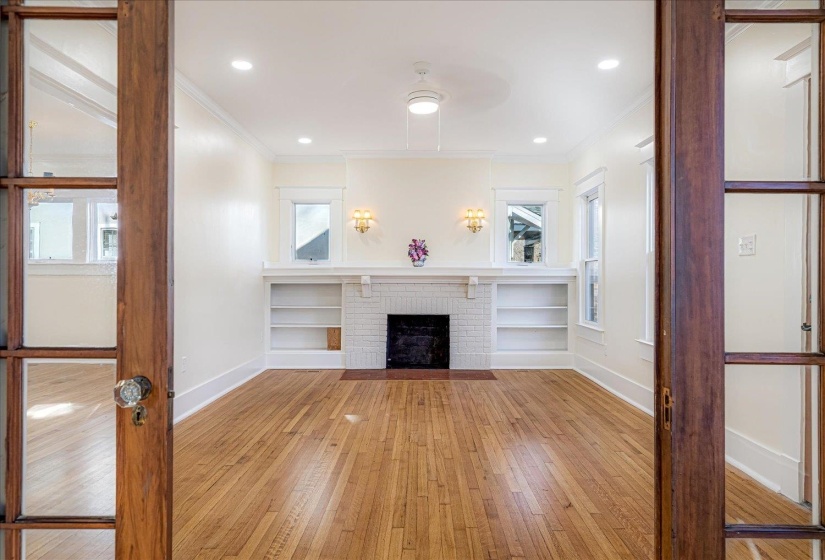 699 EVERGREEN ST, Memphis, Tennessee 38107, 4 Bedrooms Bedrooms, 6 Rooms Rooms,3 BathroomsBathrooms,Residential,For Sale,EVERGREEN,10212448