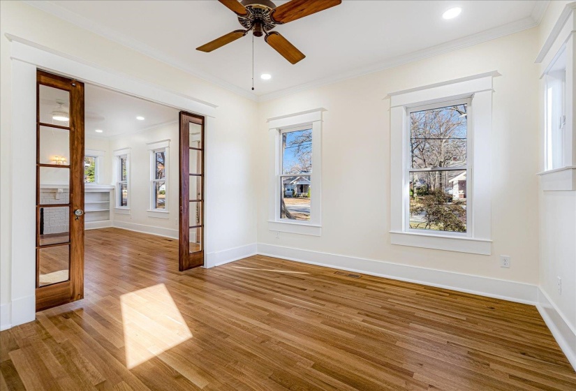 699 EVERGREEN ST, Memphis, Tennessee 38107, 4 Bedrooms Bedrooms, 6 Rooms Rooms,3 BathroomsBathrooms,Residential,For Sale,EVERGREEN,10212448