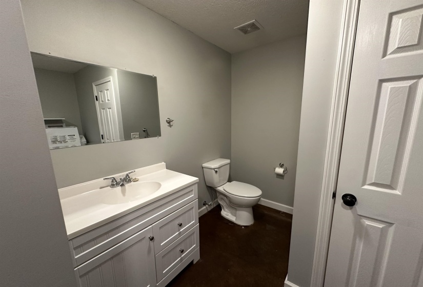 207AB, 209AB WILLOW DR, Adamsville, Tennessee 38310, 8 Bedroom Bedrooms, 20 Room Rooms,4 BathroomBathrooms,Residential,For Sale,WILLOW,0,10220278