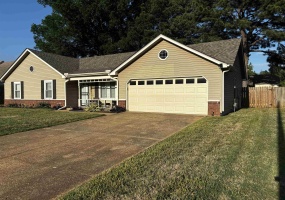 3080 RIDGEWAY RD, Memphis, Tennessee 38115, 3 Bedrooms Bedrooms, 7 Rooms Rooms,2 BathroomsBathrooms,Residential,For Sale,RIDGEWAY,10220281