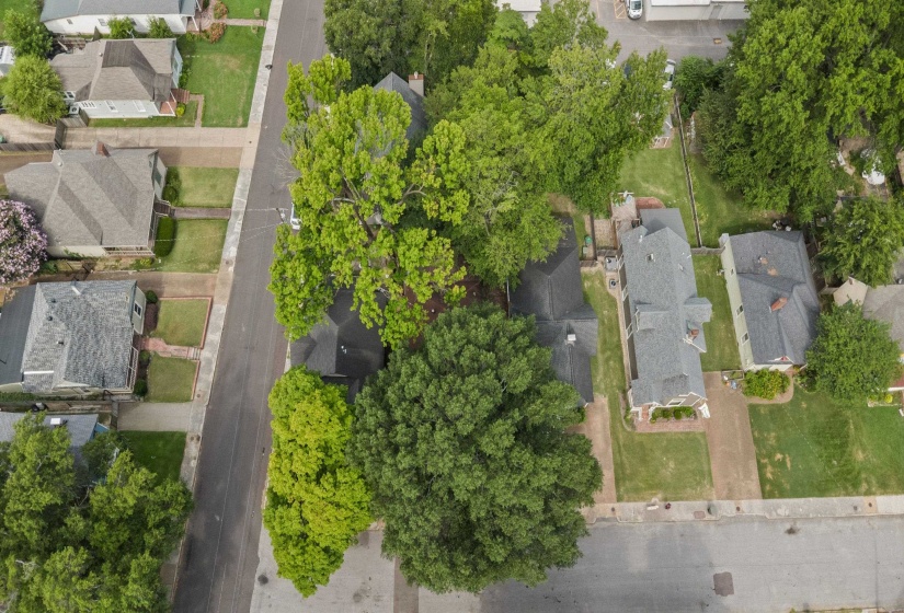 563 SUMMITT ST, Memphis, Tennessee 38104, 3 Bedroom Bedrooms, 6 Room Rooms,2 BathroomBathrooms,Residential,For Sale,SUMMITT,0,10220292