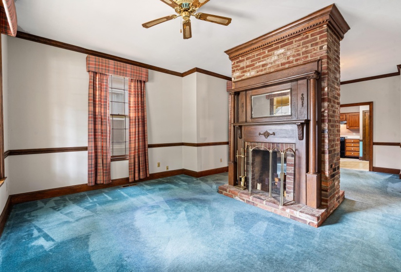 563 SUMMITT ST, Memphis, Tennessee 38104, 3 Bedroom Bedrooms, 6 Room Rooms,2 BathroomBathrooms,Residential,For Sale,SUMMITT,0,10220292
