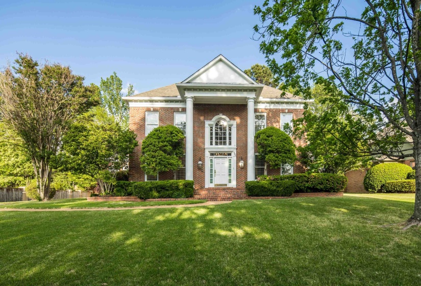3486 CLASSIC DR, Memphis, Tennessee 38125, 4 Bedroom Bedrooms, 10 Room Rooms,3.1 BathroomBathrooms,Residential,For Sale,CLASSIC,0,10220294