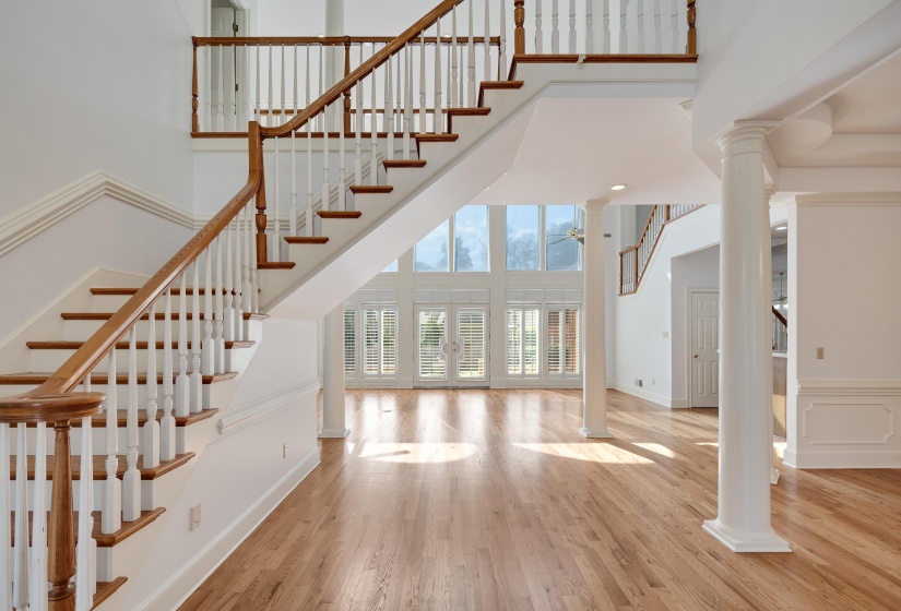 3487 CLASSIC DR, Memphis, Tennessee 38125, 5 Bedroom Bedrooms, 10 Room Rooms,3.1 BathroomBathrooms,Residential,For Sale,CLASSIC,0,10220295