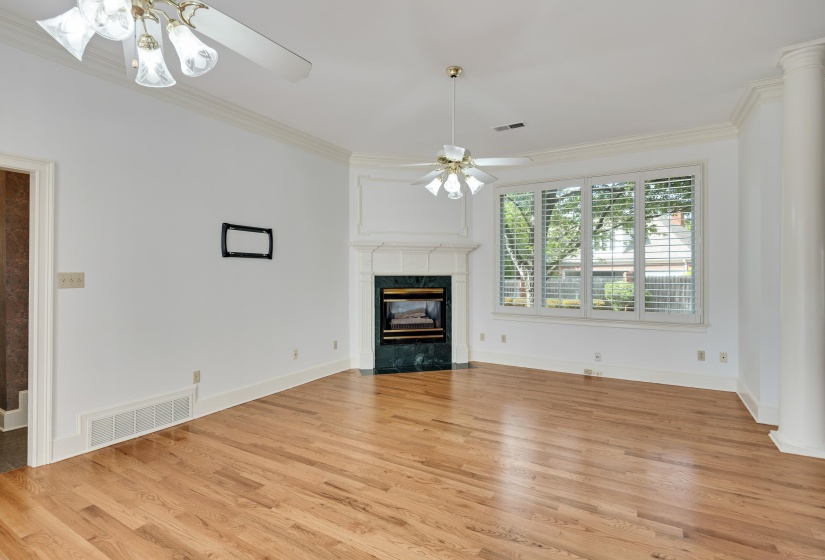 3487 CLASSIC DR, Memphis, Tennessee 38125, 5 Bedroom Bedrooms, 10 Room Rooms,3.1 BathroomBathrooms,Residential,For Sale,CLASSIC,0,10220295