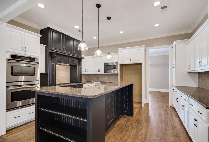 6597 HERONSWOOD CV, Memphis, Tennessee 38119, 5 Bedroom Bedrooms, 11 Room Rooms,4.1 BathroomBathrooms,Residential,For Sale,HERONSWOOD,0,10220296