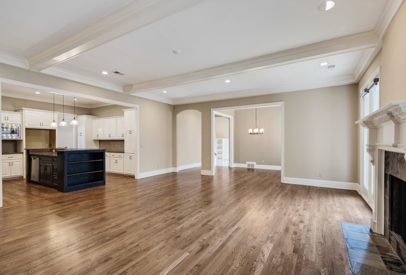 6597 HERONSWOOD CV, Memphis, Tennessee 38119, 5 Bedroom Bedrooms, 11 Room Rooms,4.1 BathroomBathrooms,Residential,For Sale,HERONSWOOD,0,10220296