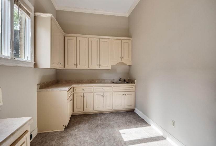 6597 HERONSWOOD CV, Memphis, Tennessee 38119, 5 Bedroom Bedrooms, 11 Room Rooms,4.1 BathroomBathrooms,Residential,For Sale,HERONSWOOD,0,10220296