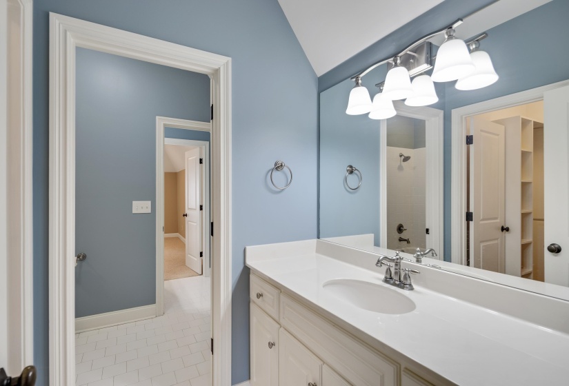 6597 HERONSWOOD CV, Memphis, Tennessee 38119, 5 Bedroom Bedrooms, 11 Room Rooms,4.1 BathroomBathrooms,Residential,For Sale,HERONSWOOD,0,10220296