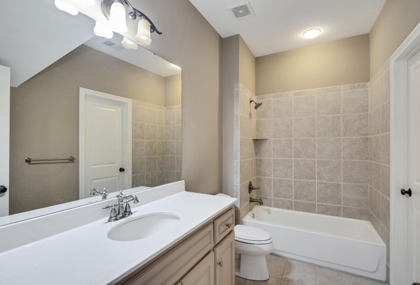 6597 HERONSWOOD CV, Memphis, Tennessee 38119, 5 Bedroom Bedrooms, 11 Room Rooms,4.1 BathroomBathrooms,Residential,For Sale,HERONSWOOD,0,10220296