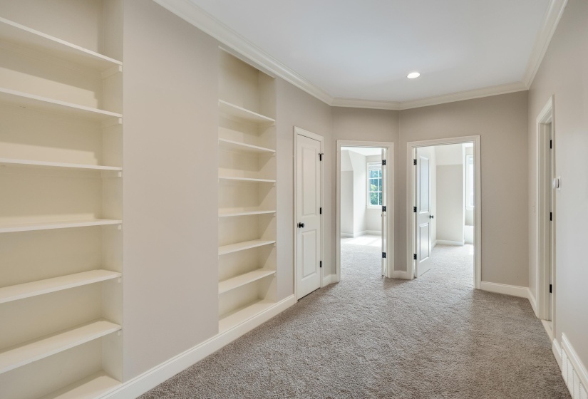 6597 HERONSWOOD CV, Memphis, Tennessee 38119, 5 Bedroom Bedrooms, 11 Room Rooms,4.1 BathroomBathrooms,Residential,For Sale,HERONSWOOD,0,10220296