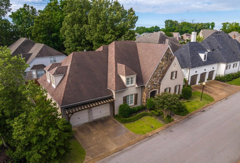 6597 HERONSWOOD CV, Memphis, Tennessee 38119, 5 Bedroom Bedrooms, 11 Room Rooms,4.1 BathroomBathrooms,Residential,For Sale,HERONSWOOD,0,10220296