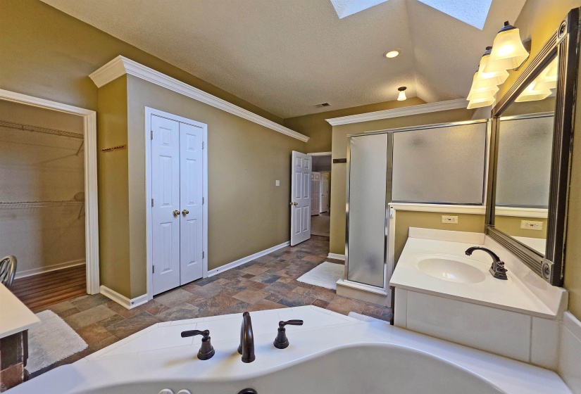 351 WOLF LAIR CV, Collierville, Tennessee 38017, 5 Bedroom Bedrooms, 3 Room Rooms,3 BathroomBathrooms,Residential,For Sale,WOLF LAIR,0,10220314