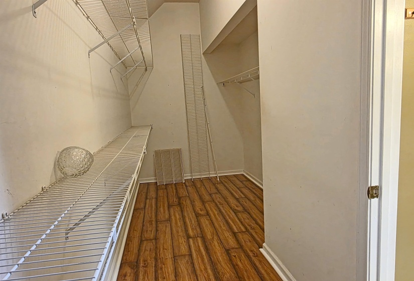 351 WOLF LAIR CV, Collierville, Tennessee 38017, 5 Bedroom Bedrooms, 3 Room Rooms,3 BathroomBathrooms,Residential,For Sale,WOLF LAIR,0,10220314