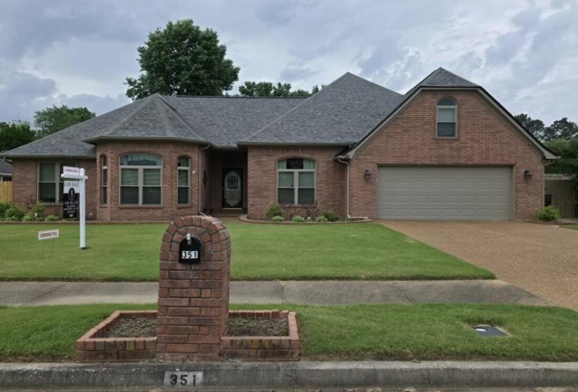 351 WOLF LAIR CV, Collierville, Tennessee 38017, 5 Bedroom Bedrooms, 3 Room Rooms,3 BathroomBathrooms,Residential,For Sale,WOLF LAIR,0,10220314