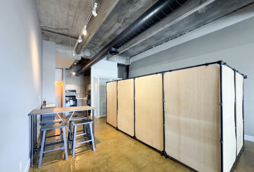 408 FRONT ST, Memphis, Tennessee 38103, 1 Bedroom Bedrooms, 3 Rooms Rooms,1 BathroomBathrooms,Residential,For Sale,FRONT,10220322
