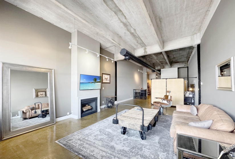 408 FRONT ST, Memphis, Tennessee 38103, 1 Bedroom Bedrooms, 3 Rooms Rooms,1 BathroomBathrooms,Residential,For Sale,FRONT,10220322
