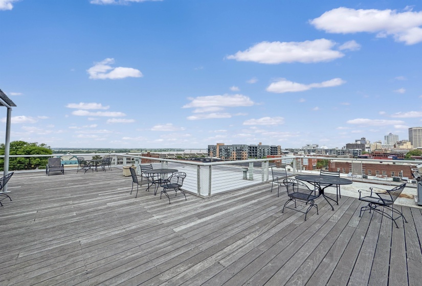 408 FRONT ST, Memphis, Tennessee 38103, 1 Bedroom Bedrooms, 3 Rooms Rooms,1 BathroomBathrooms,Residential,For Sale,FRONT,10220322