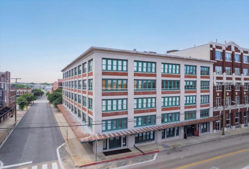 408 FRONT ST, Memphis, Tennessee 38103, 1 Bedroom Bedrooms, 3 Rooms Rooms,1 BathroomBathrooms,Residential,For Sale,FRONT,10220322