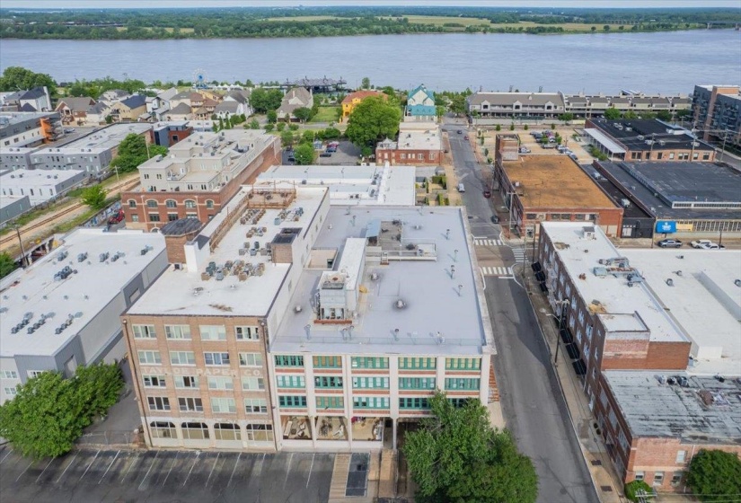 408 FRONT ST, Memphis, Tennessee 38103, 1 Bedroom Bedrooms, 3 Rooms Rooms,1 BathroomBathrooms,Residential,For Sale,FRONT,10220322