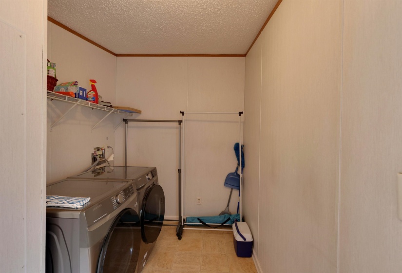 39 CR 360 RD, Iuka, Mississippi 38852-0000, 3 Bedroom Bedrooms, 6 Room Rooms,2 BathroomBathrooms,Residential,For Sale,CR 360,0,10220332