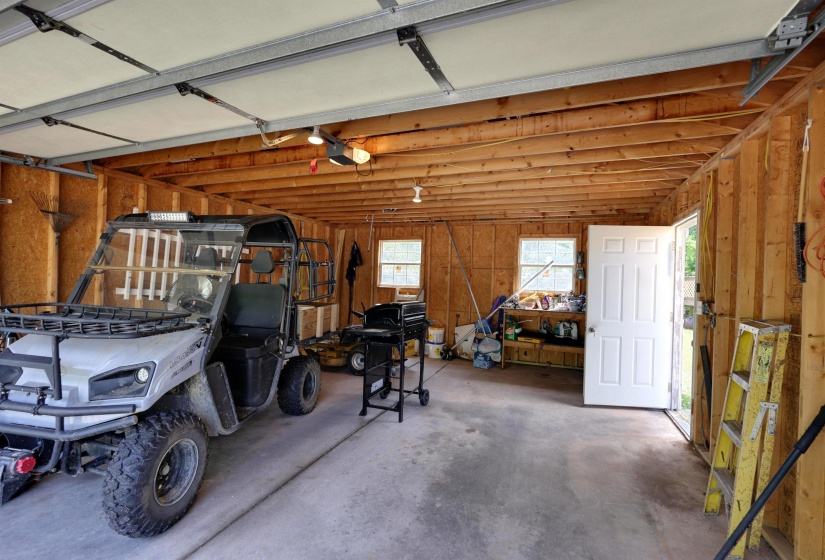 39 CR 360 RD, Iuka, Mississippi 38852-0000, 3 Bedroom Bedrooms, 6 Room Rooms,2 BathroomBathrooms,Residential,For Sale,CR 360,0,10220332