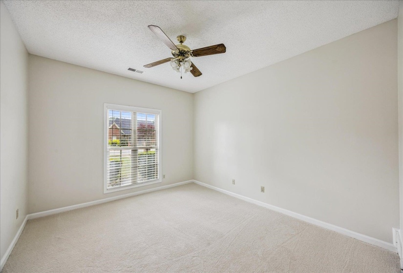 8752 CARROLLWOOD LN, Memphis, Tennessee 38016, 4 Bedrooms Bedrooms, 7 Rooms Rooms,3 BathroomsBathrooms,Residential,For Sale,CARROLLWOOD,10220335