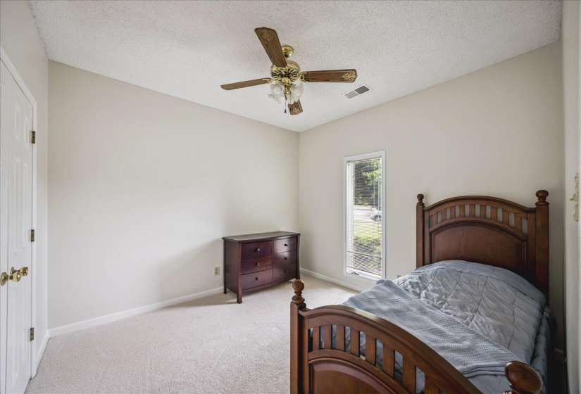 8752 CARROLLWOOD LN, Memphis, Tennessee 38016, 4 Bedrooms Bedrooms, 7 Rooms Rooms,3 BathroomsBathrooms,Residential,For Sale,CARROLLWOOD,10220335