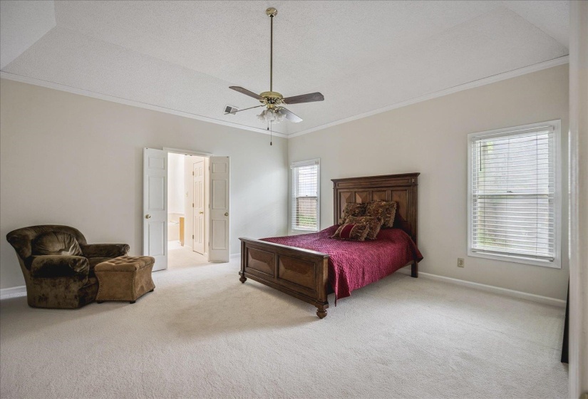 8752 CARROLLWOOD LN, Memphis, Tennessee 38016, 4 Bedrooms Bedrooms, 7 Rooms Rooms,3 BathroomsBathrooms,Residential,For Sale,CARROLLWOOD,10220335