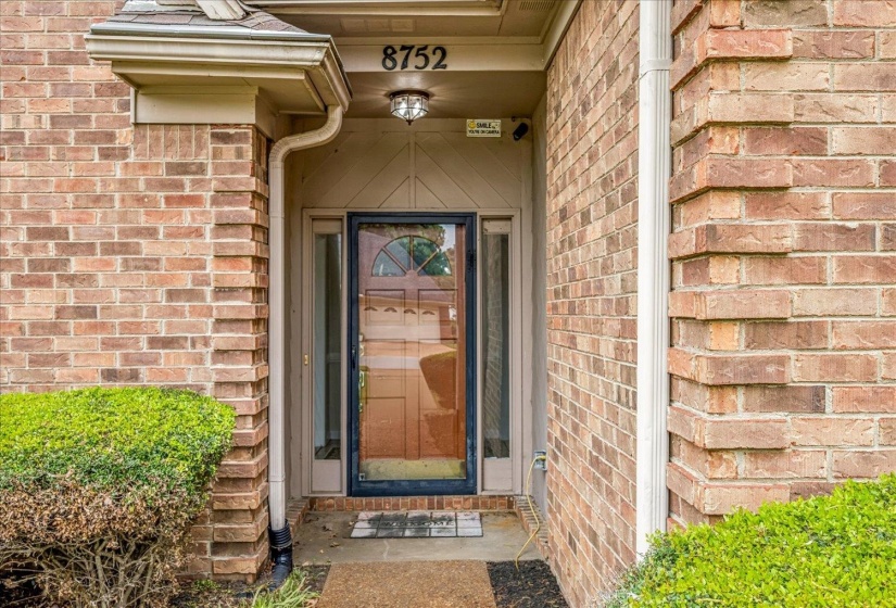 8752 CARROLLWOOD LN, Memphis, Tennessee 38016, 4 Bedrooms Bedrooms, 7 Rooms Rooms,3 BathroomsBathrooms,Residential,For Sale,CARROLLWOOD,10220335