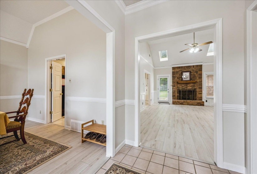 8752 CARROLLWOOD LN, Memphis, Tennessee 38016, 4 Bedrooms Bedrooms, 7 Rooms Rooms,3 BathroomsBathrooms,Residential,For Sale,CARROLLWOOD,10220335