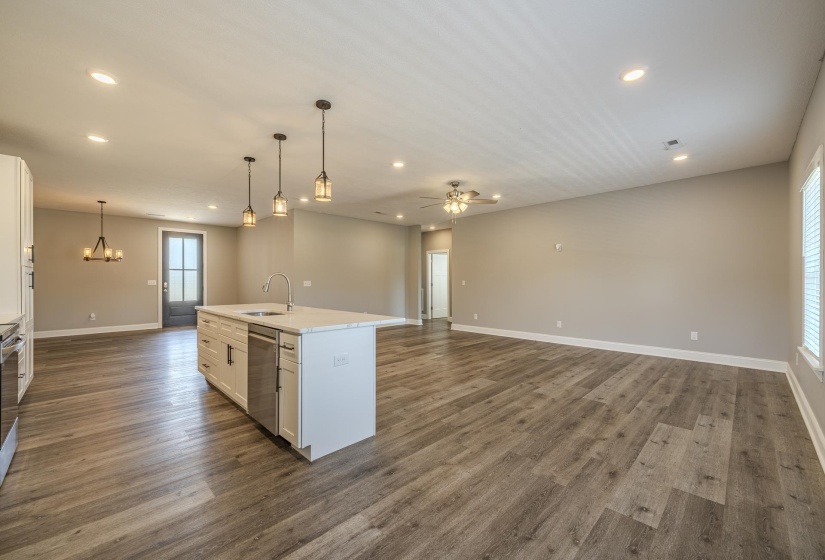 450 CORDOVA CV, Savannah, Tennessee 38372, 4 Bedrooms Bedrooms, 10 Rooms Rooms,2 BathroomsBathrooms,Residential,For Sale,CORDOVA,10220339