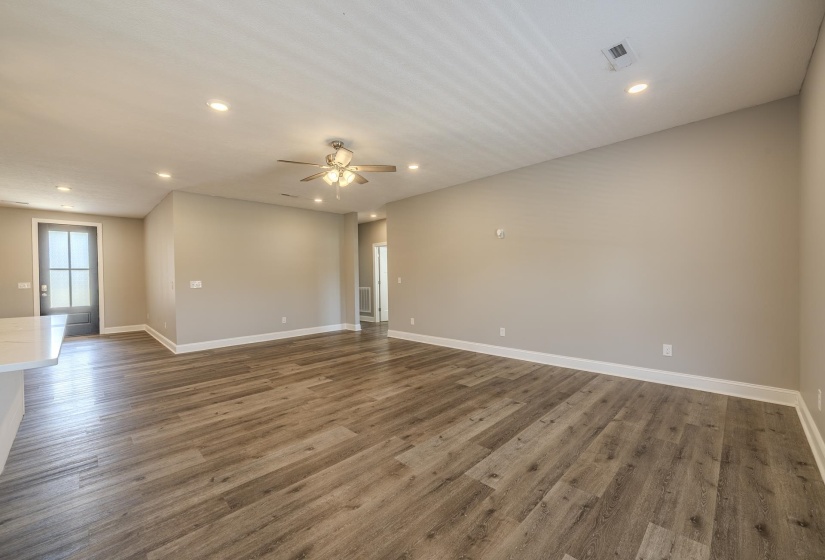 450 CORDOVA CV, Savannah, Tennessee 38372, 4 Bedrooms Bedrooms, 10 Rooms Rooms,2 BathroomsBathrooms,Residential,For Sale,CORDOVA,10220339