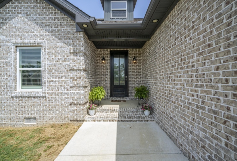 450 CORDOVA CV, Savannah, Tennessee 38372, 4 Bedrooms Bedrooms, 10 Rooms Rooms,2 BathroomsBathrooms,Residential,For Sale,CORDOVA,10220339