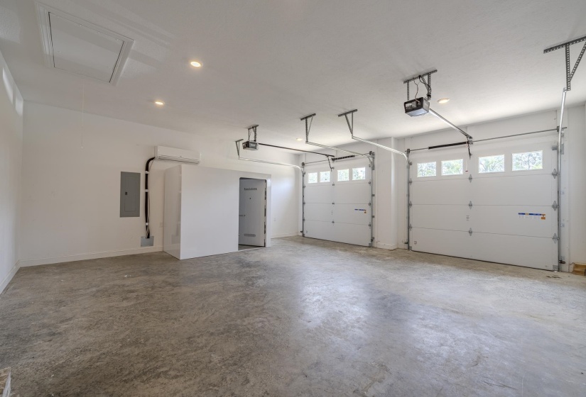 450 CORDOVA CV, Savannah, Tennessee 38372, 4 Bedrooms Bedrooms, 10 Rooms Rooms,2 BathroomsBathrooms,Residential,For Sale,CORDOVA,10220339