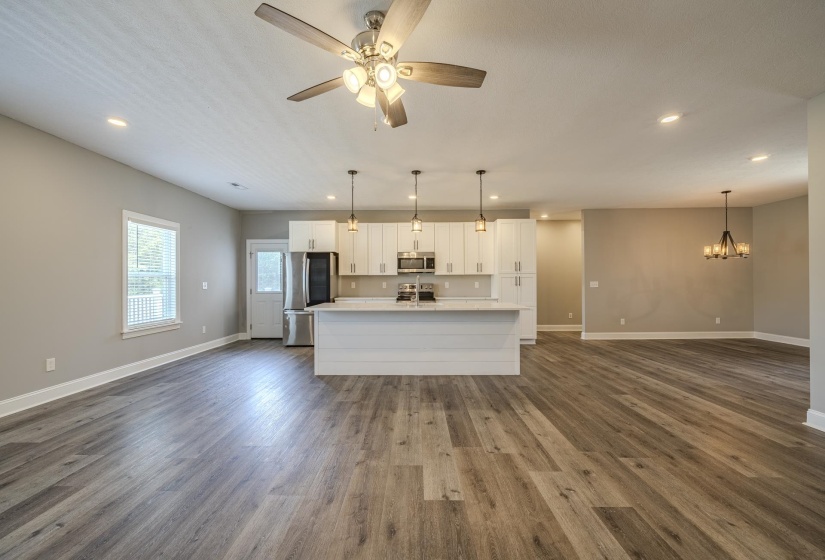 450 CORDOVA CV, Savannah, Tennessee 38372, 4 Bedrooms Bedrooms, 10 Rooms Rooms,2 BathroomsBathrooms,Residential,For Sale,CORDOVA,10220339