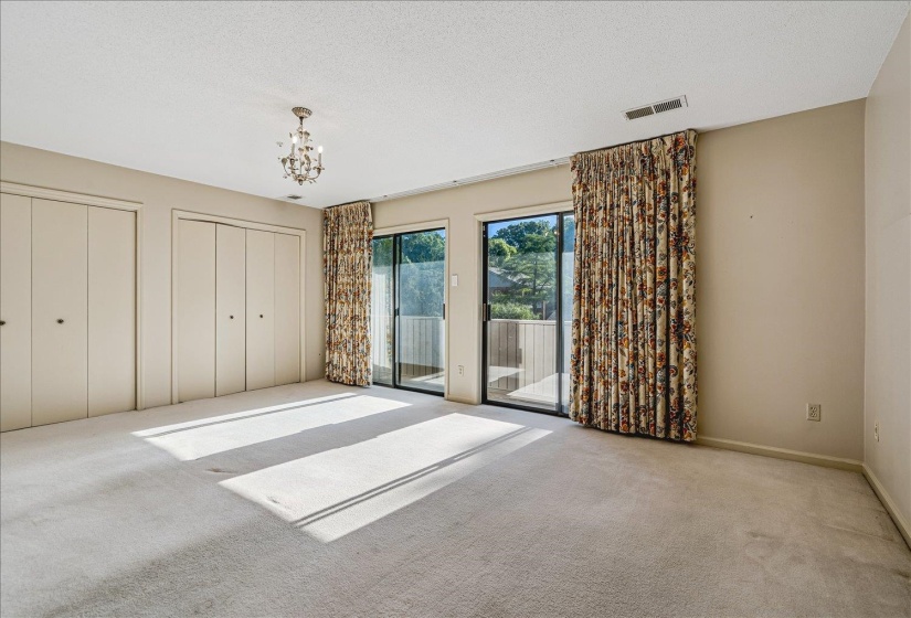 4715 MINT DR, Memphis, Tennessee 38117, 2 Bedrooms Bedrooms, 5 Rooms Rooms,2.1 BathroomsBathrooms,Residential,For Sale,MINT,10220354