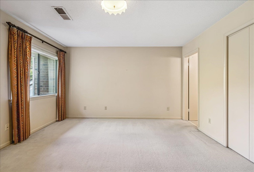 4715 MINT DR, Memphis, Tennessee 38117, 2 Bedrooms Bedrooms, 5 Rooms Rooms,2.1 BathroomsBathrooms,Residential,For Sale,MINT,10220354