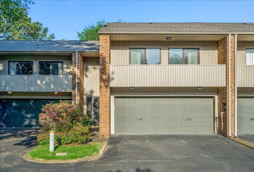 4715 MINT DR, Memphis, Tennessee 38117, 2 Bedrooms Bedrooms, 5 Rooms Rooms,2.1 BathroomsBathrooms,Residential,For Sale,MINT,10220354