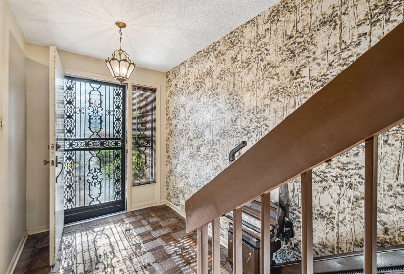 4715 MINT DR, Memphis, Tennessee 38117, 2 Bedrooms Bedrooms, 5 Rooms Rooms,2.1 BathroomsBathrooms,Residential,For Sale,MINT,10220354