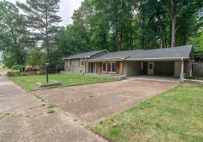 5336 ROLLING OAKS DR, Memphis, Tennessee 38119, 4 Bedrooms Bedrooms, 9 Rooms Rooms,2 BathroomsBathrooms,Residential,For Sale,ROLLING OAKS,10220356