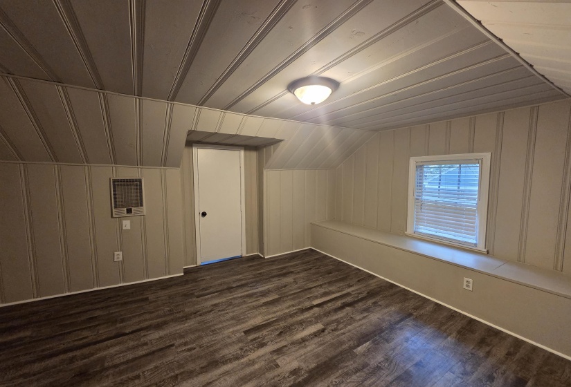 983 BROWER ST, Memphis, Tennessee 38111-4152, 4 Bedrooms Bedrooms, 7 Rooms Rooms,1 BathroomBathrooms,Rental Properties,For Sale,BROWER,10220366