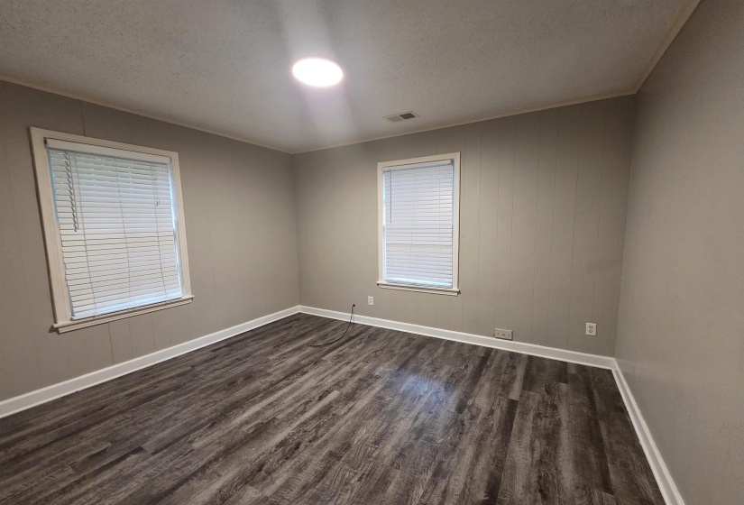 983 BROWER ST, Memphis, Tennessee 38111-4152, 4 Bedrooms Bedrooms, 7 Rooms Rooms,1 BathroomBathrooms,Rental Properties,For Sale,BROWER,10220366
