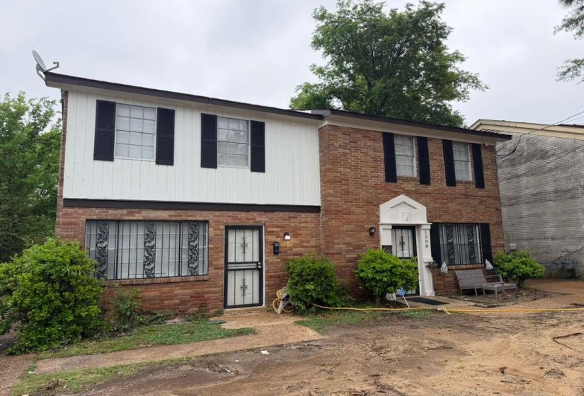1010 UNIVERSITY ST, Memphis, Tennessee 38107, 2 Bedrooms Bedrooms, 4 Rooms Rooms,1.1 BathroomsBathrooms,Rental Properties,For Sale,UNIVERSITY,10220383