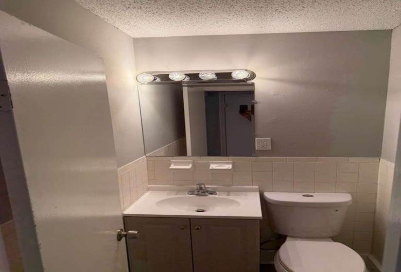 1010 UNIVERSITY ST, Memphis, Tennessee 38107, 2 Bedrooms Bedrooms, 4 Rooms Rooms,1.1 BathroomsBathrooms,Rental Properties,For Sale,UNIVERSITY,10220383