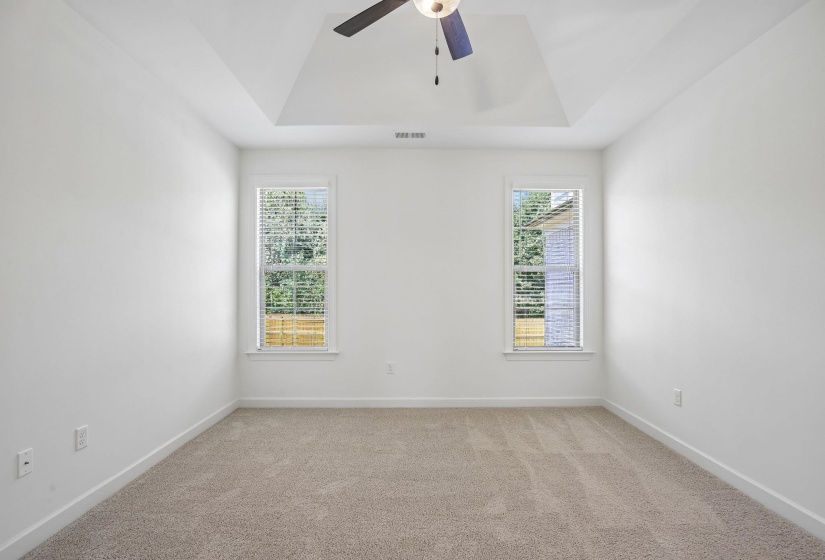 100 LAUREL WOOD LN, Oakland, Tennessee 38060, 4 Bedroom Bedrooms, 9 Room Rooms,3 BathroomBathrooms,Residential,For Sale,LAUREL WOOD,0,10211022