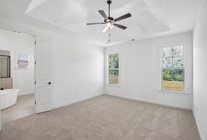 100 LAUREL WOOD LN, Oakland, Tennessee 38060, 4 Bedroom Bedrooms, 9 Room Rooms,3 BathroomBathrooms,Residential,For Sale,LAUREL WOOD,0,10211022