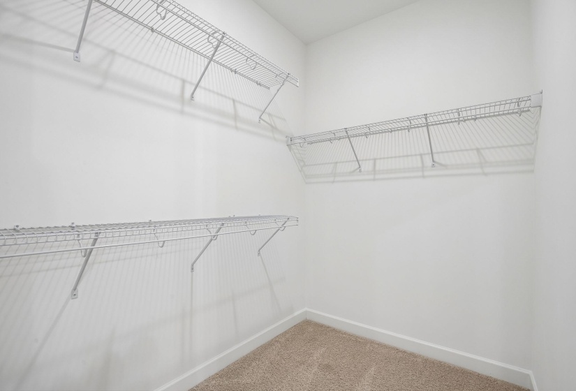 100 LAUREL WOOD LN, Oakland, Tennessee 38060, 4 Bedroom Bedrooms, 9 Room Rooms,3 BathroomBathrooms,Residential,For Sale,LAUREL WOOD,0,10211022