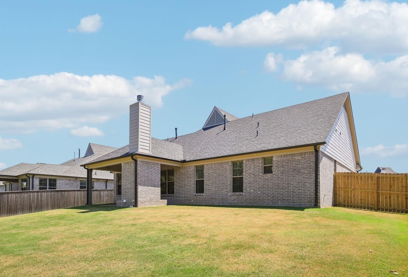 100 LAUREL WOOD LN, Oakland, Tennessee 38060, 4 Bedroom Bedrooms, 9 Room Rooms,3 BathroomBathrooms,Residential,For Sale,LAUREL WOOD,0,10211022